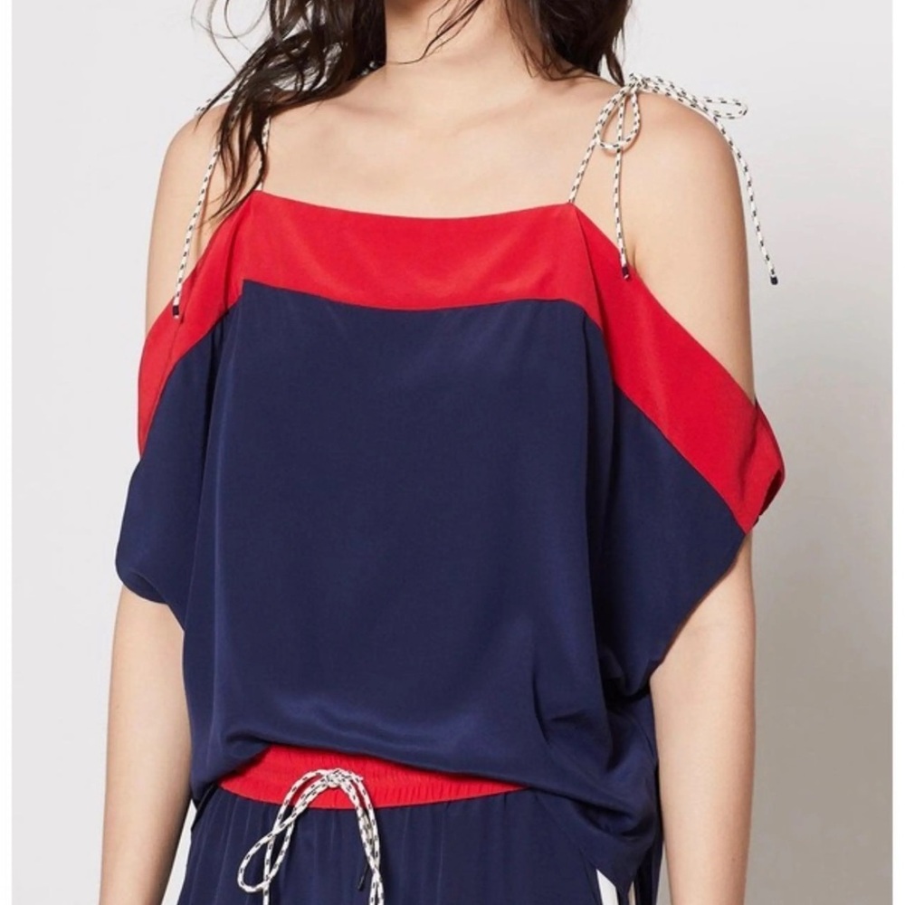 Joie Eirita Silk Top! Never worn, perfect condition, women’s small! Navy / red!